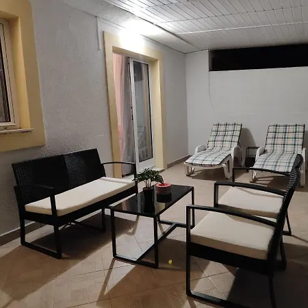 Apartman Rosko Apartment *